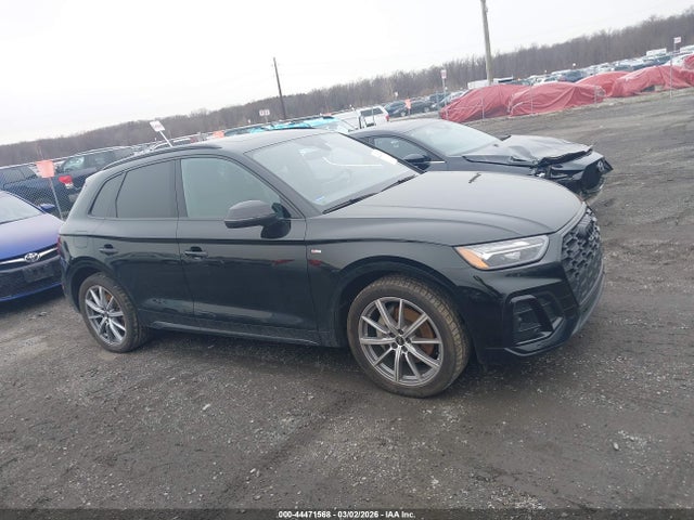 Auction sale of the 2022 Audi Q5 Premium Plus 55 Tfsi E S Line Quattro S Tronic, vin: WA1E2AFY8N2077773, lot number: 44471568