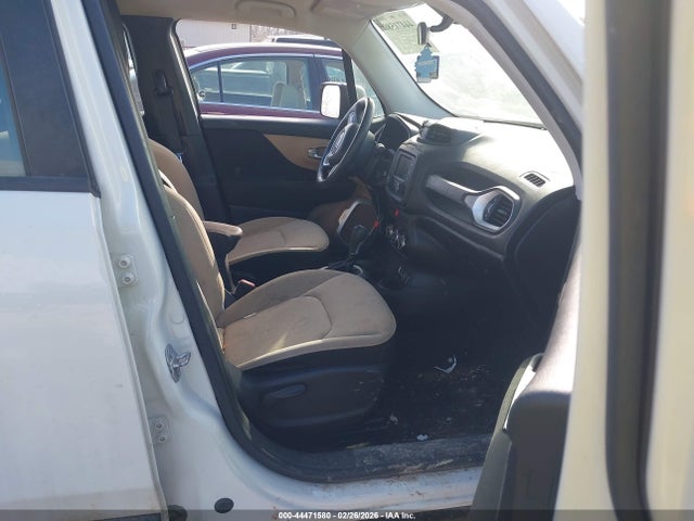 Продажа на аукционе авто 2016 Jeep Renegade Sport, vin: ZACCJAAT9GPC71555, номер лота: 44471580