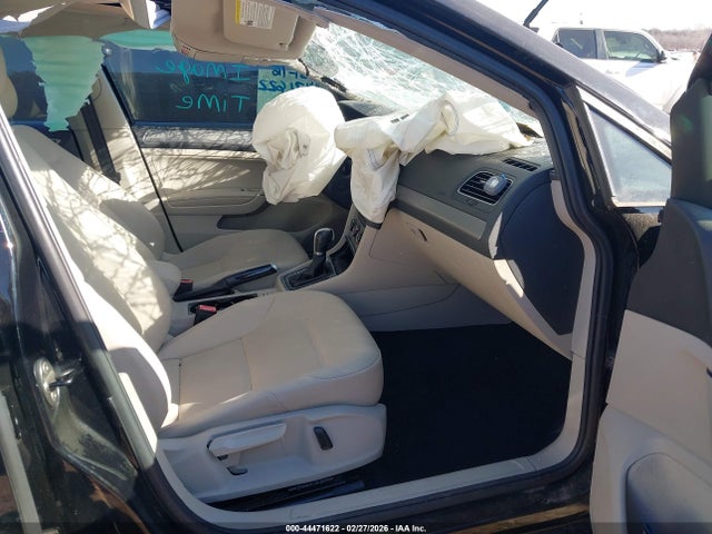Продажа на аукционе авто 2016 Volkswagen Golf Sportwagen Tsi Limited Edition, vin: 3VWC17AU4GM519416, номер лота: 44471622