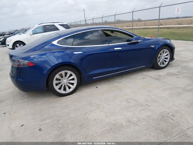 Продаж на аукціоні авто 2016 Tesla Model S 60/70/75/85, vin: 5YJSA1E12GF160566, номер лоту: 44471628