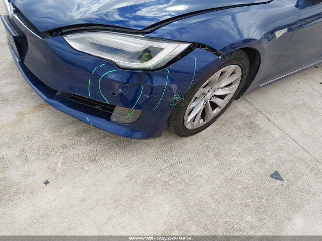 Продаж на аукціоні авто 2016 Tesla Model S 60/70/75/85, vin: 5YJSA1E12GF160566, номер лоту: 44471628