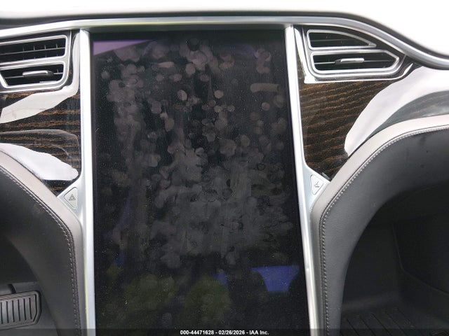 Продаж на аукціоні авто 2016 Tesla Model S 60/70/75/85, vin: 5YJSA1E12GF160566, номер лоту: 44471628
