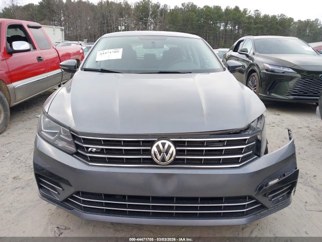 44471705 :رقم المزاد ، 1VWAA7A31JC047876 vin ، 2018 Volkswagen Passat 2.0t R-line/2.0t S مزاد بيع