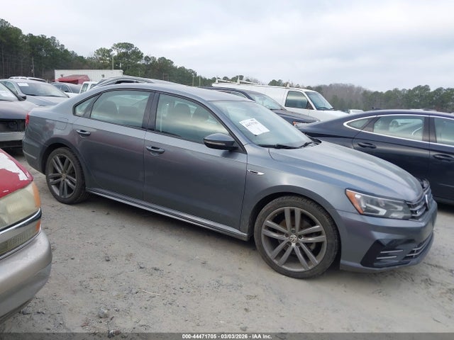 44471705 :رقم المزاد ، 1VWAA7A31JC047876 vin ، 2018 Volkswagen Passat 2.0t R-line/2.0t S مزاد بيع