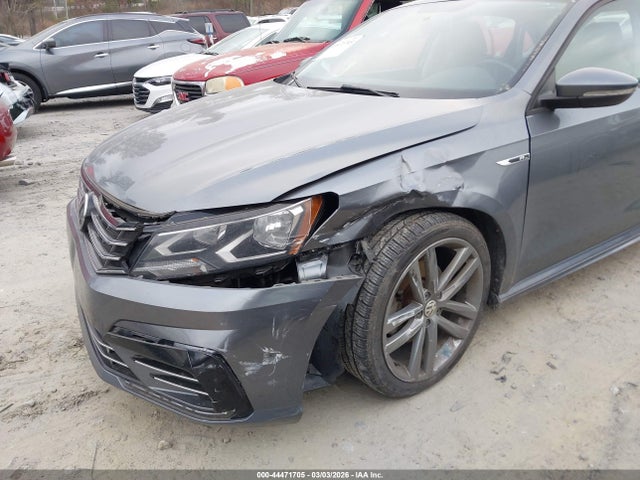 44471705 :رقم المزاد ، 1VWAA7A31JC047876 vin ، 2018 Volkswagen Passat 2.0t R-line/2.0t S مزاد بيع