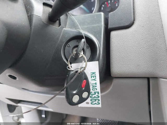 44471742 :رقم المزاد ، 2CNDL13FX56063938 vin ، 2005 Chevrolet Equinox Ls مزاد بيع