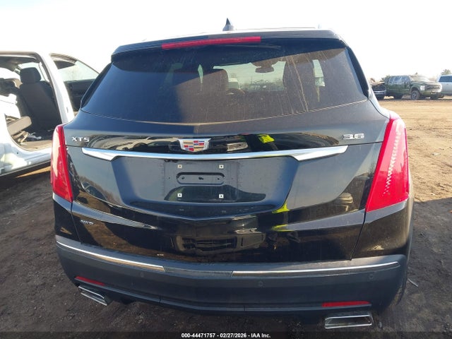 44471757 :رقم المزاد ، 1GYKNDRS7JZ188626 vin ، 2018 Cadillac Xt5 Luxury مزاد بيع
