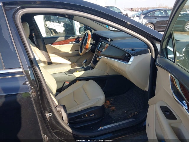 44471757 :رقم المزاد ، 1GYKNDRS7JZ188626 vin ، 2018 Cadillac Xt5 Luxury مزاد بيع