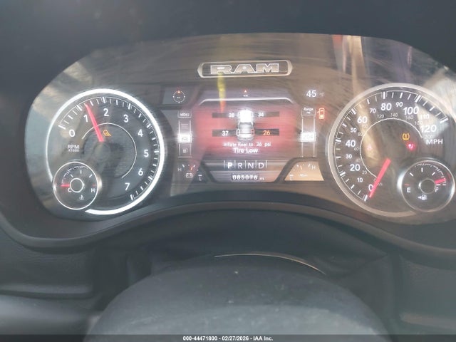 2020 Ram 1500 Big Horn  4x4 5'7 Box მანქანა იყიდება აუქციონზე, vin: 1C6SRFFT3LN208374, აუქციონის ნომერი: 44471800