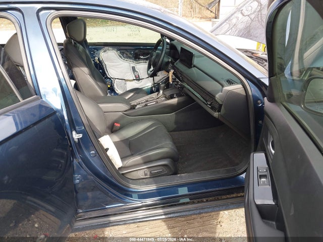 1HGCY2F82RA047697 Honda Accord Hybrid Touring