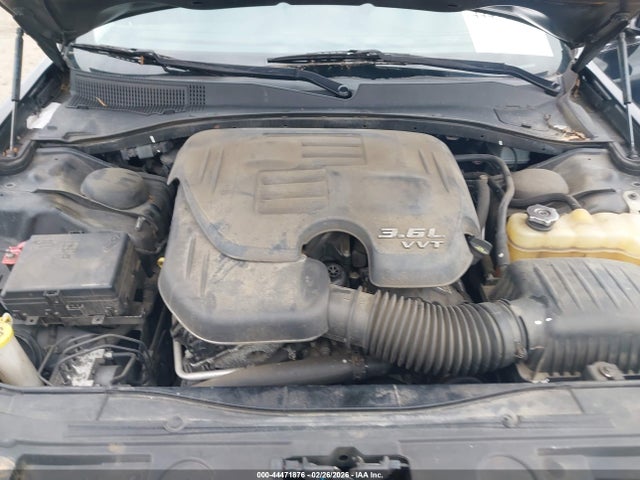 Продаж на аукціоні авто 2016 Chrysler 300 Anniversary Edition, vin: 2C3CCAAGXGH252886, номер лоту: 44471876