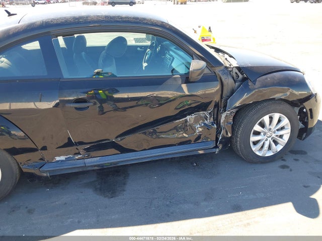 Aukcja sprzedaży 2015 Volkswagen Beetle 1.8t Fleet Edition, vin: 3VWF17AT2FM643428, numer aukcji: 44471878