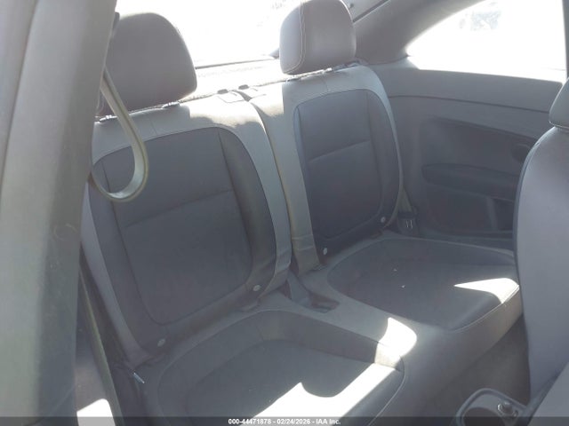 Aukcja sprzedaży 2015 Volkswagen Beetle 1.8t Fleet Edition, vin: 3VWF17AT2FM643428, numer aukcji: 44471878