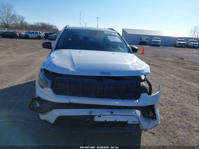 Продажа на аукционе авто 2022 Jeep Compass Latitude 4x4, vin: 3C4NJDBB8NT219582, номер лота: 44471909