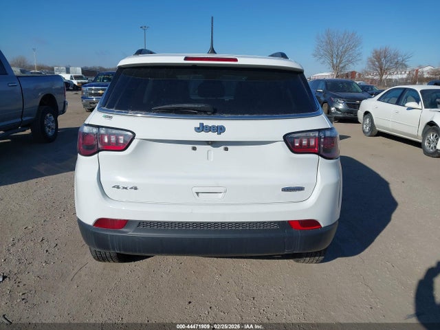Продажа на аукционе авто 2022 Jeep Compass Latitude 4x4, vin: 3C4NJDBB8NT219582, номер лота: 44471909