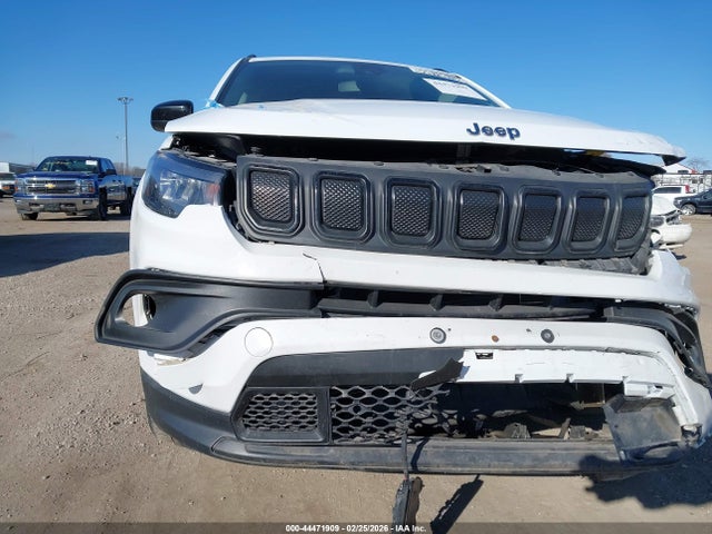 Продажа на аукционе авто 2022 Jeep Compass Latitude 4x4, vin: 3C4NJDBB8NT219582, номер лота: 44471909