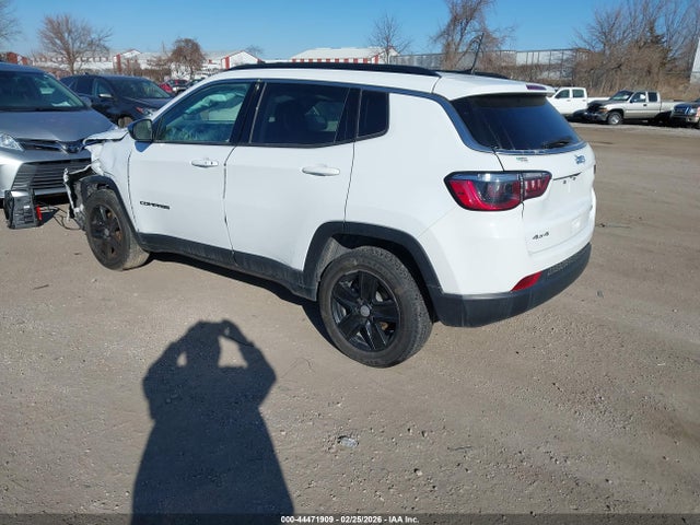 Продажа на аукционе авто 2022 Jeep Compass Latitude 4x4, vin: 3C4NJDBB8NT219582, номер лота: 44471909