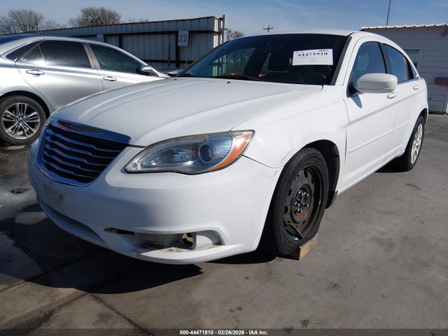Aukcja sprzedaży 2012 Chrysler 200 Lx, vin: 1C3CCBAB4CN240812, numer aukcji: 44471910
