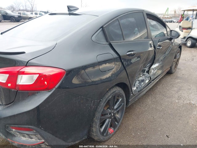 1G1BE5SM0H7251622 Chevrolet Cruze Lt Auto