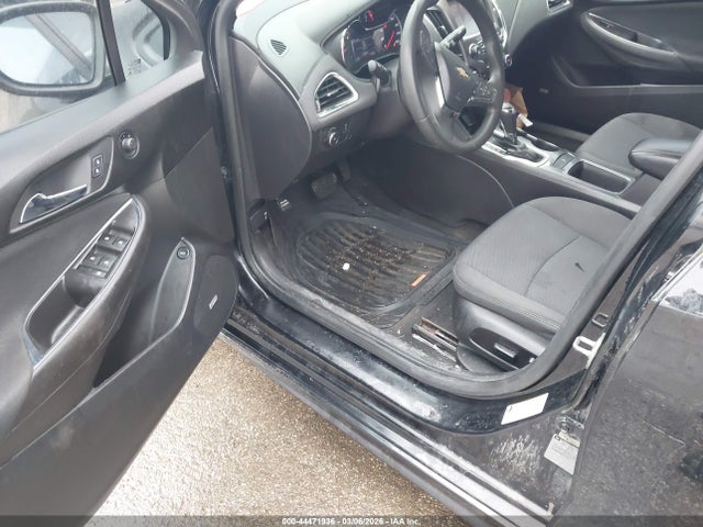 1G1BE5SM0H7251622 Chevrolet Cruze Lt Auto