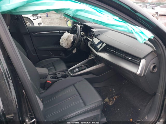 WAUGUDGY5PA053946 Audi A3 PREMIUM