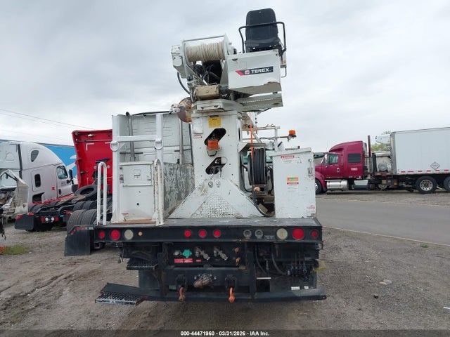 44471960 :رقم المزاد ، 1FVACXDT1EHFY4482 vin ، 2014 Freightliner M2 106 Medium Duty مزاد بيع