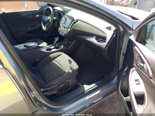 1G1ZD5ST1PF231943 Chevrolet Malibu Fwd 1lt