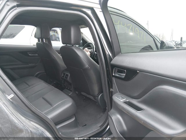 2018 JAGUAR F-PACE SADCJ2FX9JA321948 Photo 7