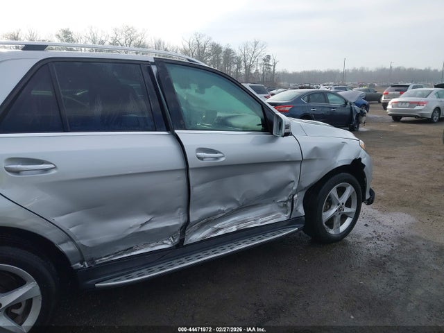 44471972 :رقم المزاد ، 4JGDA5GB0KB211172 vin ، 2019 Mercedes-benz Gle 400 4matic مزاد بيع