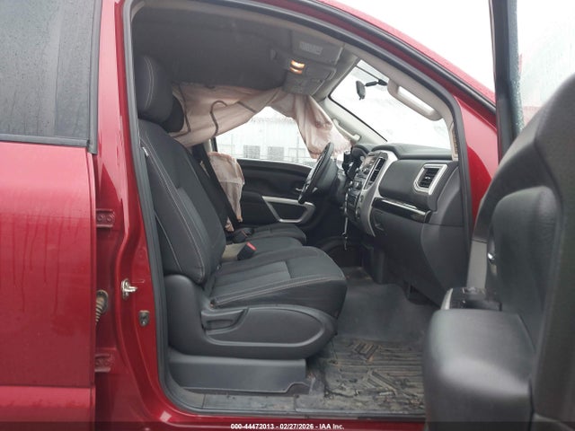 44472013 :رقم المزاد ، 1N6AA1EJ6HN527612 vin ، 2017 Nissan Titan Sv مزاد بيع