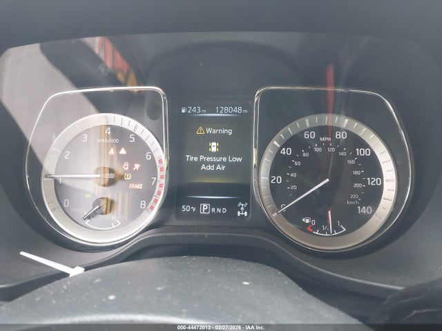 44472013 :رقم المزاد ، 1N6AA1EJ6HN527612 vin ، 2017 Nissan Titan Sv مزاد بيع