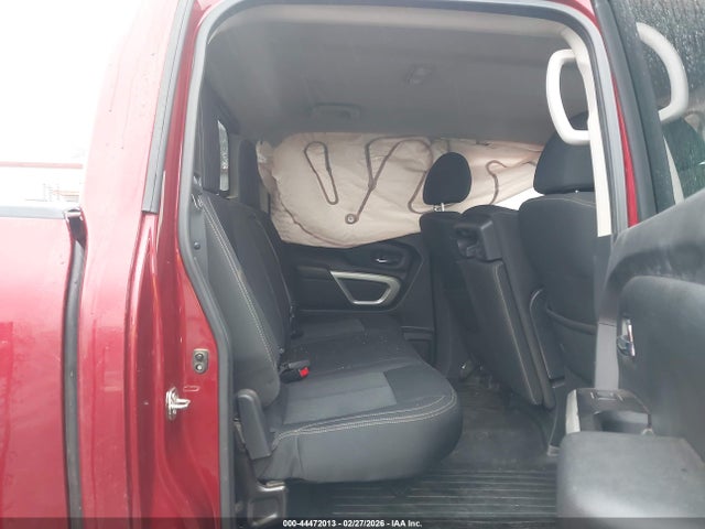 44472013 :رقم المزاد ، 1N6AA1EJ6HN527612 vin ، 2017 Nissan Titan Sv مزاد بيع