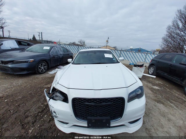 Aukcja sprzedaży 2023 Chrysler 300 Touring L, vin: 2C3CCADG8PH677390, numer aukcji: 44472015