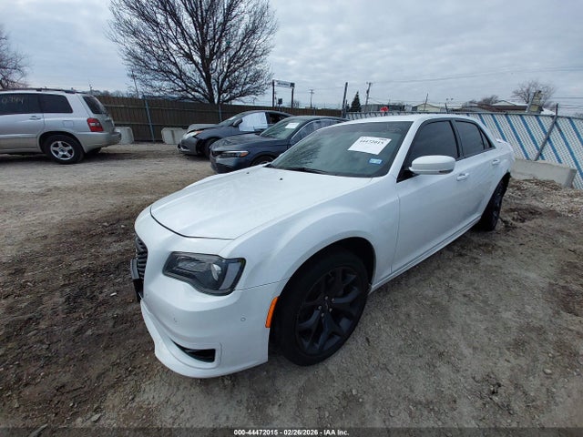 Aukcja sprzedaży 2023 Chrysler 300 Touring L, vin: 2C3CCADG8PH677390, numer aukcji: 44472015