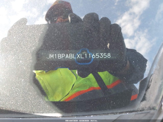 44472039 :رقم المزاد ، JM1BPABLXL1165358 vin ، 2020 Mazda Mazda3 مزاد بيع