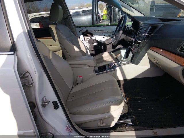 Aukcja sprzedaży 2014 Subaru Outback 2.5i Limited, vin: 4S4BRBLC4E3227869, numer aukcji: 44472073