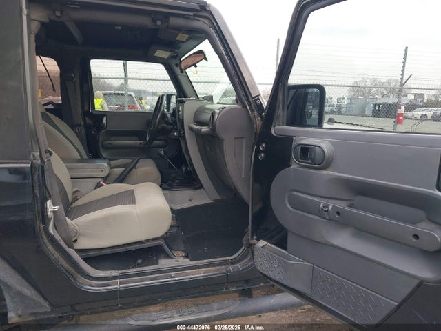 2010 JEEP WRANGLER 1J4AA2D17AL143568 Photo 4