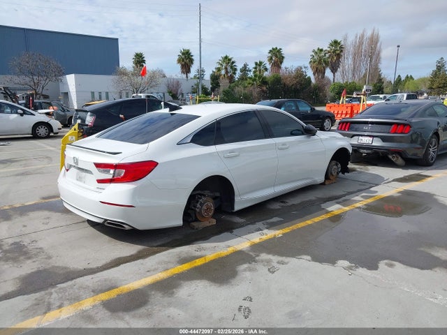 1HGCV1F33NA061240 Honda Accord Sport