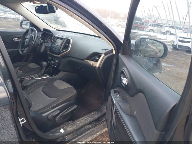 Продажа на аукционе авто 2016 Jeep Cherokee Altitude, vin: 1C4PJLAB8GW307713, номер лота: 44472104