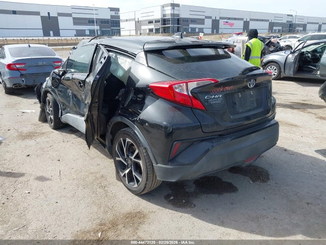 2018 TOYOTA C-HR NMTKHMBX0JR018403 Photo 2