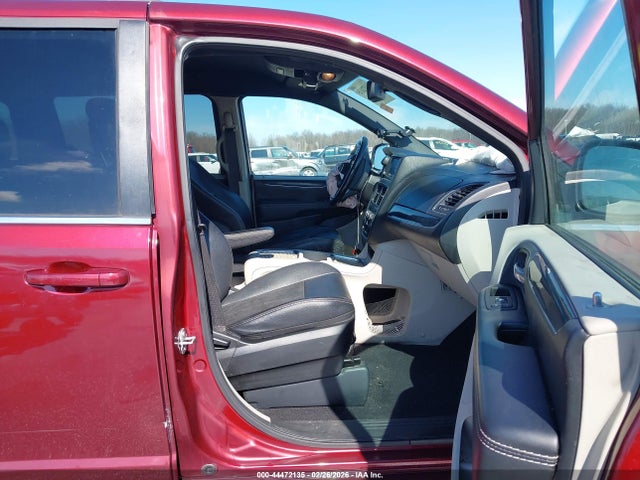 44472135 :رقم المزاد ، 2C4RDGCG8KR600738 vin ، 2019 Dodge Grand Caravan Sxt مزاد بيع