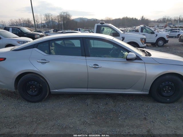 1N4BL4BV4NN411272 Nissan Altima S Fwd
