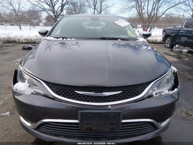 2015 Chrysler 200 Limited მანქანა იყიდება აუქციონზე, vin: 1C3CCCAB6FN686597, აუქციონის ნომერი: 44472218