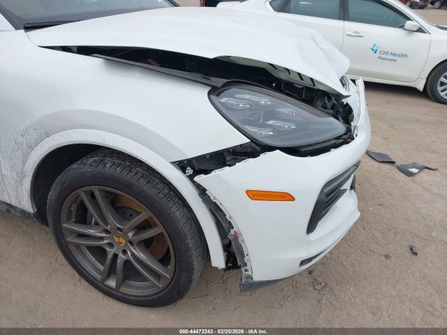 Porsche Cayenne Coupe 2021 WP1BA2AY9MDA43853 Image 18