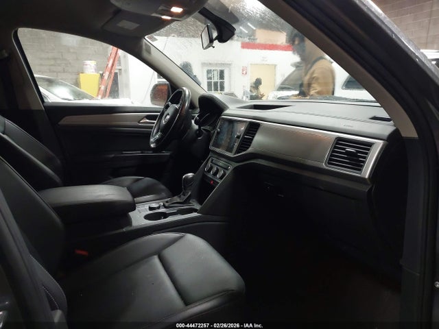 Продаж на аукціоні авто 2018 Volkswagen Atlas 3.6l V6 Se, vin: 1V2KR2CA0JC576121, номер лоту: 44472257