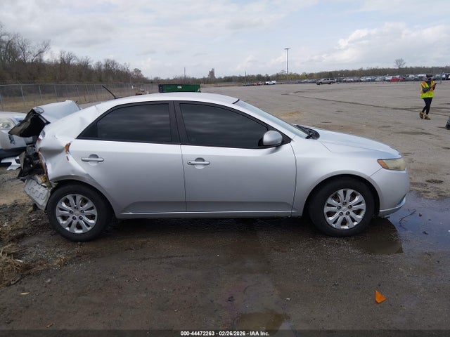 44472263 :رقم المزاد ، KNAFT4A26D5700412 vin ، 2013 Kia Forte Lx مزاد بيع