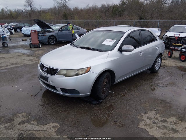 44472263 :رقم المزاد ، KNAFT4A26D5700412 vin ، 2013 Kia Forte Lx مزاد بيع