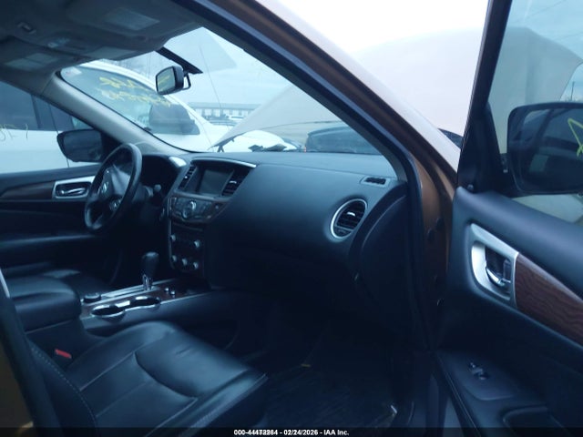 2017 Nissan Pathfinder Platinum მანქანა იყიდება აუქციონზე, vin: 5N1DR2MM3HC612540, აუქციონის ნომერი: 44472264