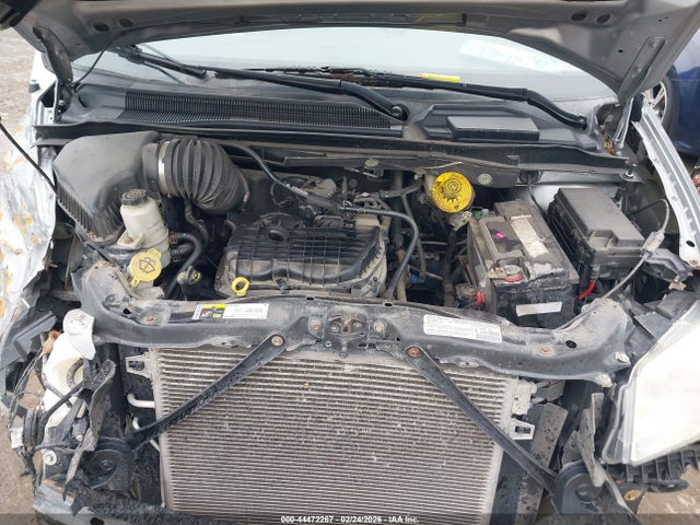 44472267 :رقم المزاد ، 2C4RC1HG7DR807892 vin ، 2013 Chrysler Town & Country S مزاد بيع