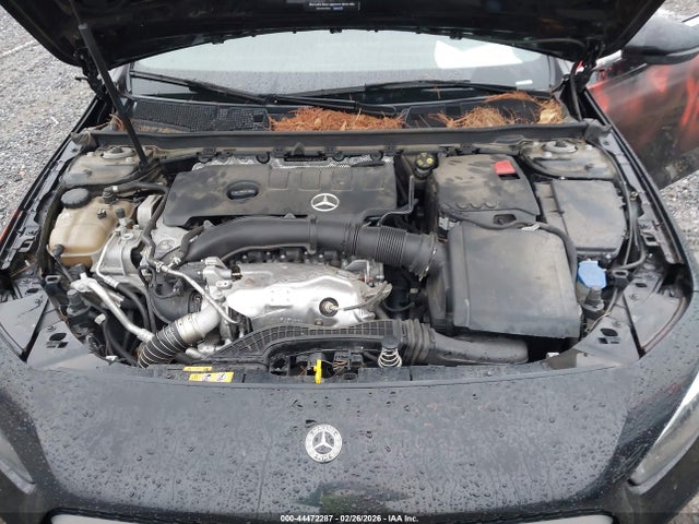 WDD3G4FB3KW018457 Mercedes-Benz A 220 4matic